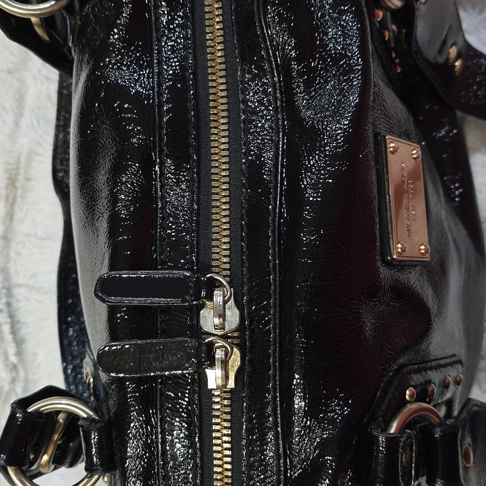 Patent leather designer Michael Kors luxury handbag - Picture 3 of 10
